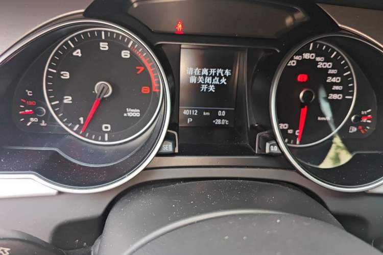 Used Audi A5 2016 Restyled Sportback 45 TFSI Comfort Version Odometer Close Up