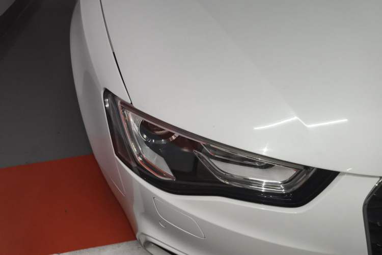 Used Audi A5 2016 Restyled Sportback 45 TFSI Comfort Version Right Front Headlight