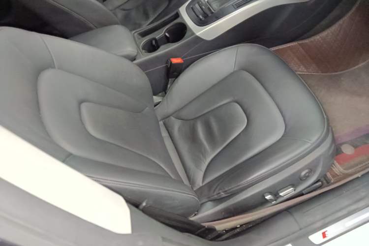 Used Audi A5 2016 Restyled Sportback 45 TFSI Comfort Version Right Front Seat