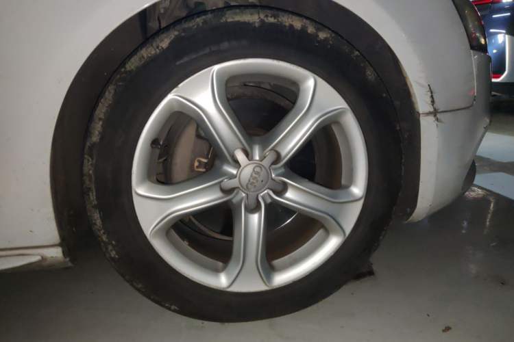 Used Audi A5 2016 Sportback 45 TFSI Right Front Wheel Hub