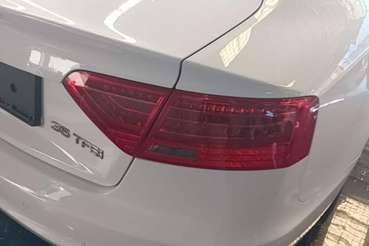 Used Audi A5 2016 Restyled Sportback 35 TFSI Ambition Edition Right Rear Taillight