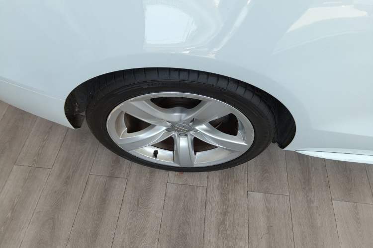 Used Audi A5 2016 Facelift Coupe 45 TFSI Comfort Version Right Rear Wheel Hub