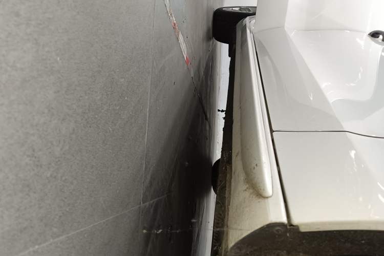 Used Audi A5 2016 Restyled Sportback 45 TFSI Comfort Version Right Side Sill