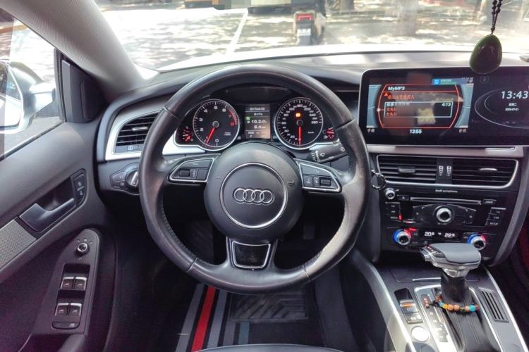 Used Audi A5 2016 Restyled Sportback 45 TFSI Comfort Version Steering Wheel