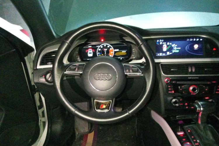 Used Audi A5 2016 Cabriolet 45 TFSI Comfort Model Steering Wheel
