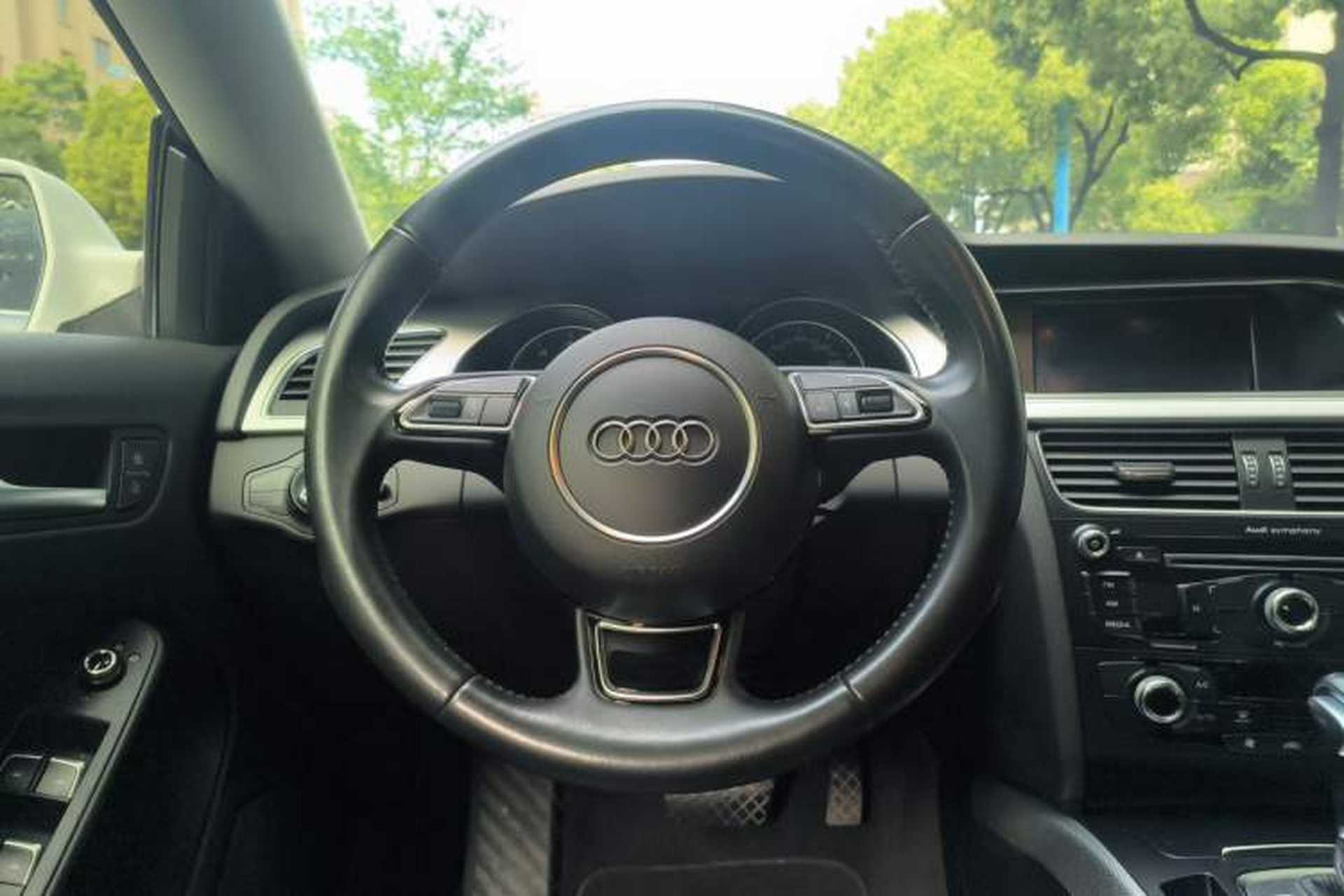 Used Audi A5 2016 Restyled Sportback 45 TFSI Comfort Version Steering Wheel