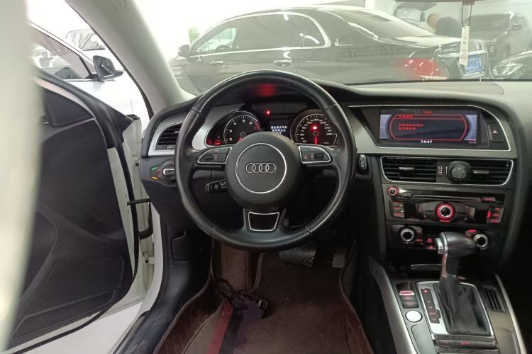 Used Audi A5 2016 Restyled Sportback 45 TFSI Comfort Version Steering Wheel