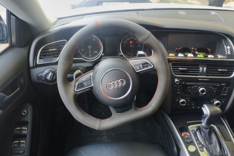 Used Audi A5 2016 Restyled Sportback 45 TFSI Comfort Version Steering Wheel