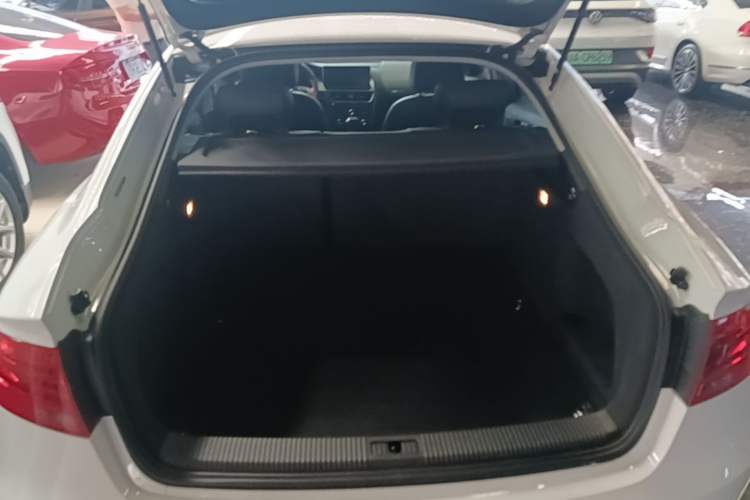 Used Audi A5 2016 Restyled Sportback 35 TFSI Ambition Edition Trunk