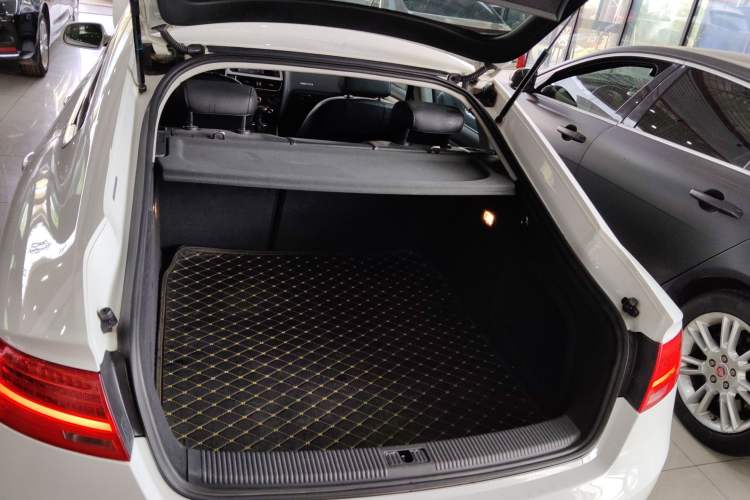 Used Audi A5 2016 Sportback 45 TFSI Trunk