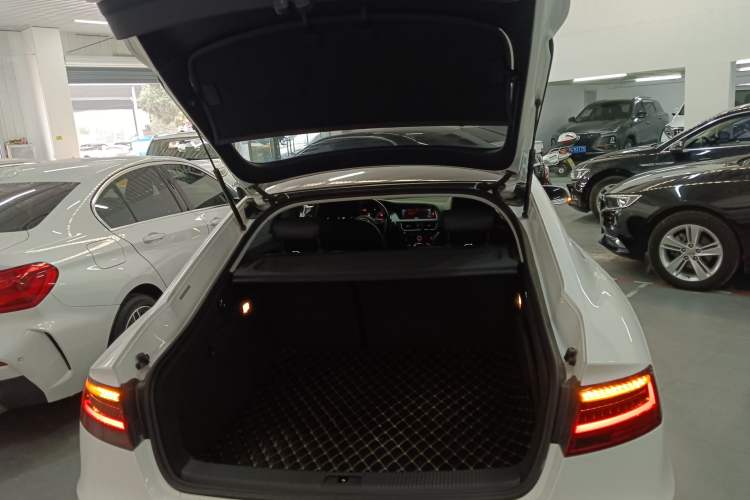 Used Audi A5 2016 Restyled Sportback 45 TFSI Comfort Version Trunk