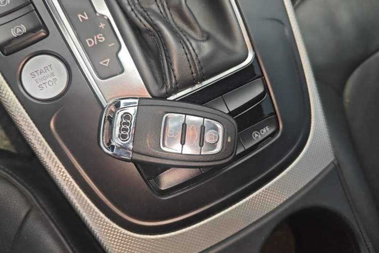 Used Audi A5 2016 Restyled Sportback 45 TFSI Comfort Version Vehicle Key