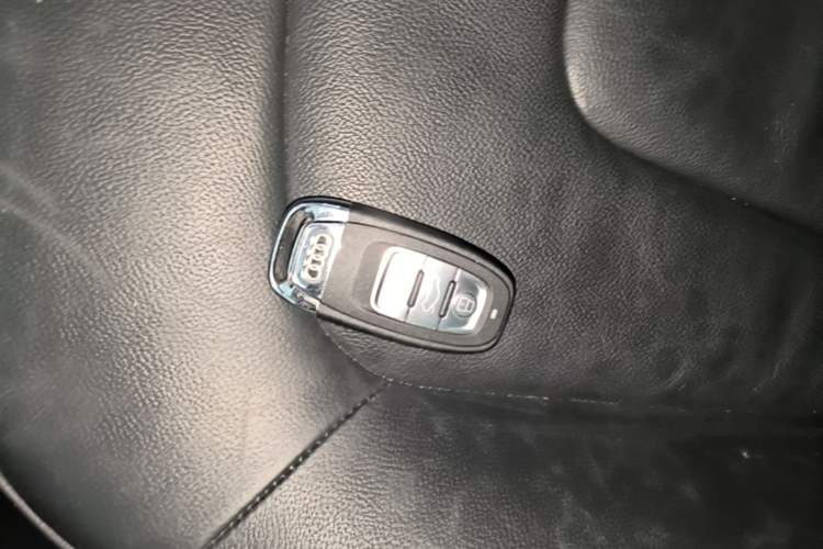 Used Audi A5 2016 Sportback 45 TFSI Vehicle Key