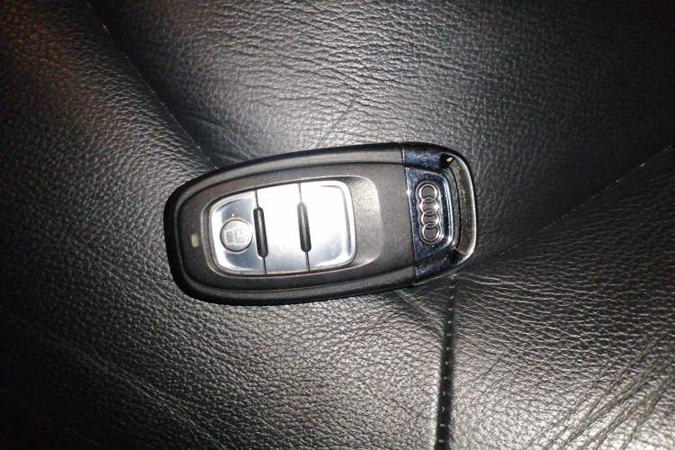 Used Audi A5 2016 Restyled Sportback 45 TFSI Comfort Version Vehicle Key