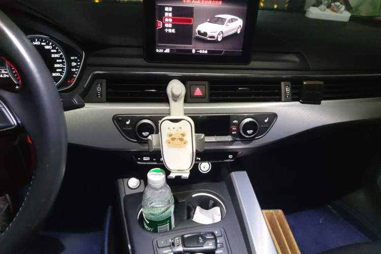 Used Audi A5 2017 Sportback 40 TFSI Fashion Model Audio And AC Panel