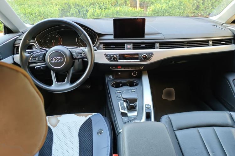 Used Audi A5 2017 Sportback 45 TFSI Fashion Model Center Console