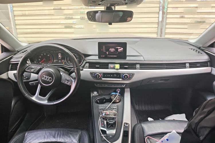 Used Audi A5 2017 Sportback 40 TFSI Fashion Model Center Console