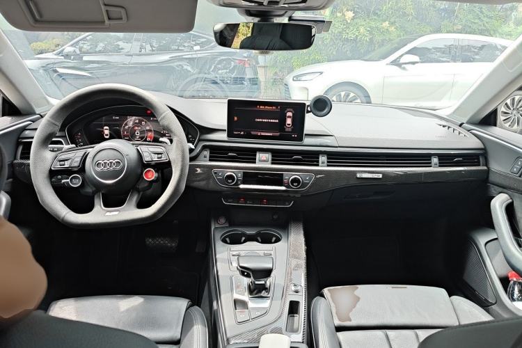 Used Audi A5 2017 Sportback 45 TFSI Sport Edition Center Console