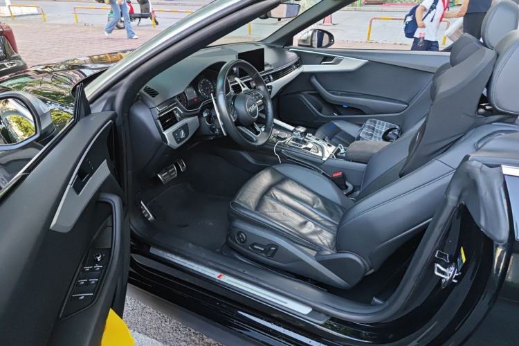 Used Audi A5 2017 Cabriolet 40 TFSI Fashion Model Driver Seat