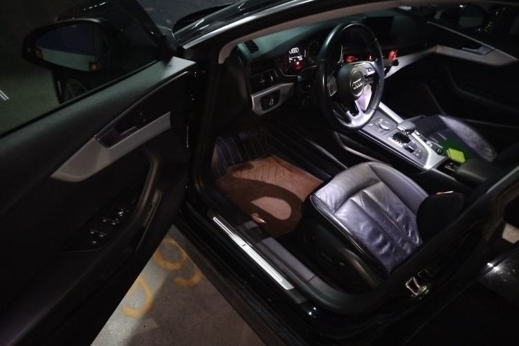 Used Audi A5 2017 Sportback 40 TFSI Fashion Model Driver Seat