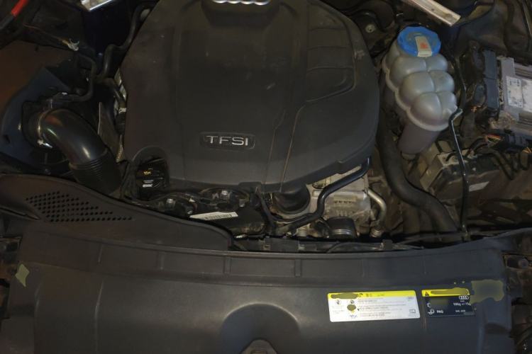 Used Audi A5 2017 Sportback 40 TFSI Fashion Model Engine Bay