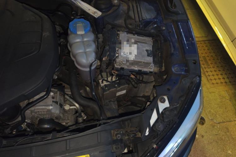 Used Audi A5 2017 Sportback 40 TFSI Fashion Model Engine Bay Left