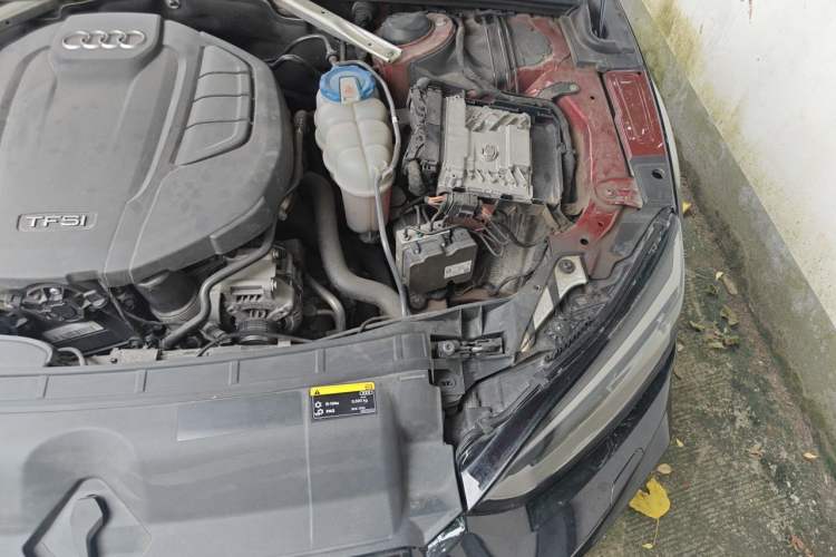 Used Audi A5 2017 Sportback 45 TFSI quattro Sport Model Engine Bay Left