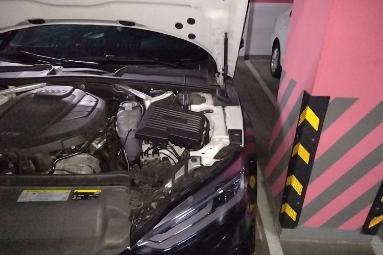 Used Audi A5 2017 Coupe 40 TFSI Fashion Model Engine Bay Left