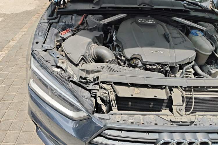 Used Audi A5 2017 Sportback 45 TFSI Sport Edition Engine Bay Right