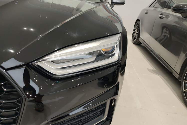 Used Audi A5 2017 Coupe 40 TFSI Fashion Model Left Front Headlight