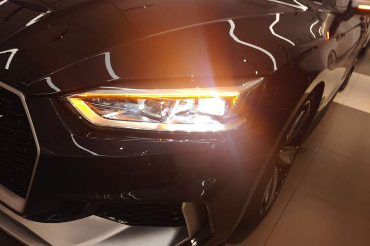 Used Audi A5 2017 Coupe 45 TFSI quattro Sport Edition Left Front Headlight