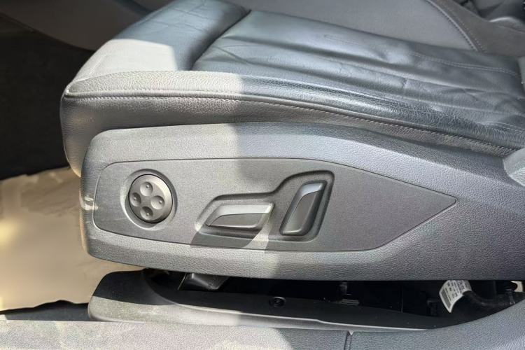 Used Audi A5 2017 Sportback 40 TFSI Fashion Model Left Front Seat