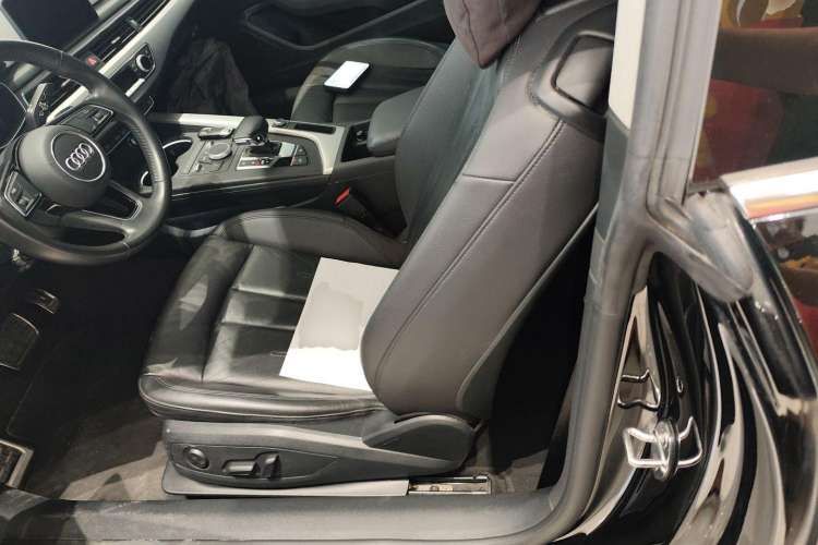 Used Audi A5 2017 Coupe 40 TFSI Fashion Model Left Front Seat