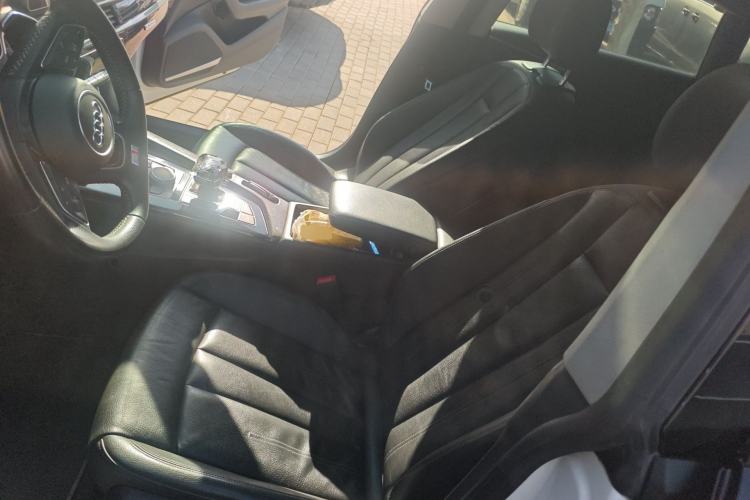 Used Audi A5 2017 Sportback 40 TFSI Fashion Model Left Front Seat