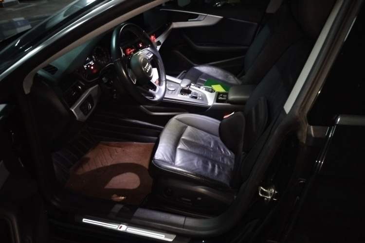 Used Audi A5 2017 Sportback 40 TFSI Fashion Model Left Front Seat