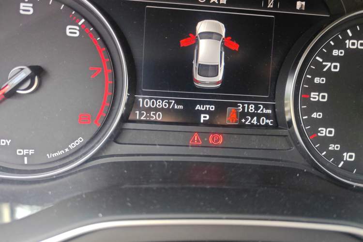 Used Audi A5 2017 Sportback 40 TFSI Fashion Model Odometer Close Up