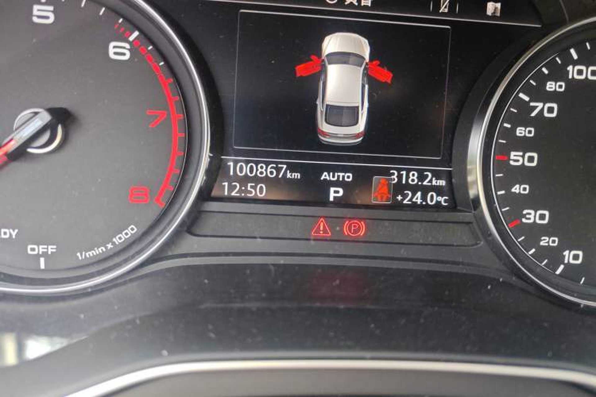 Used Audi A5 2017 Sportback 40 TFSI Fashion Model Odometer Close Up