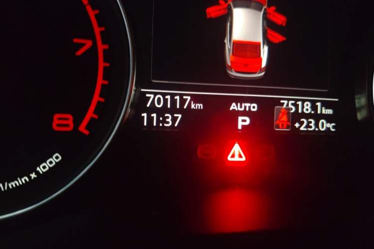 Used Audi A5 2017 Sportback 40 TFSI Fashion Model Odometer Close Up