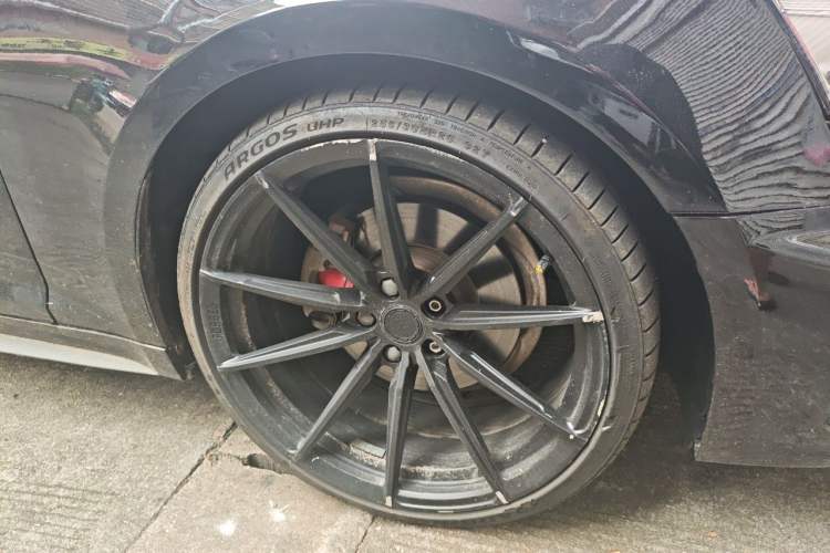 Used Audi A5 2017 Sportback 40 TFSI Fashion Model Right Front Wheel Hub