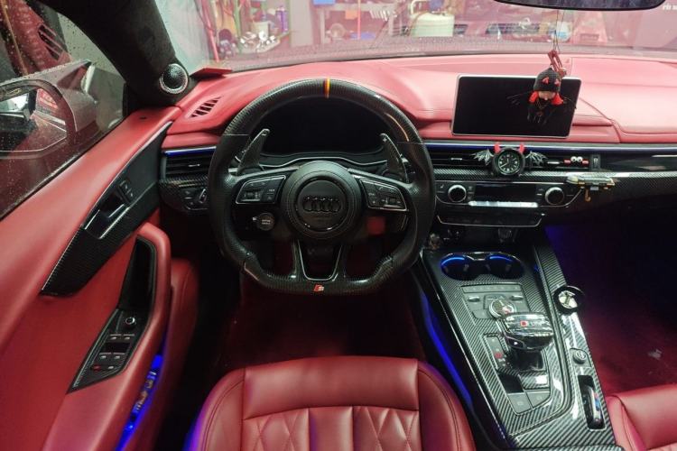 Used Audi A5 2017 Sportback 40 TFSI Fashion Model Steering Wheel