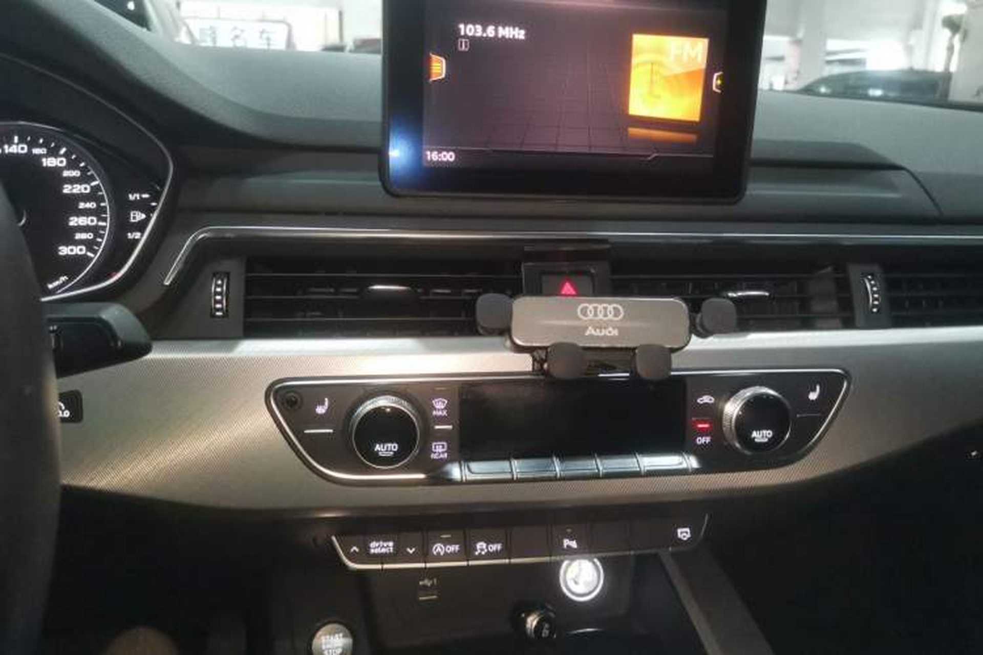 Used Audi A5 2017 Sportback 40 TFSI Fashion Model Audio And AC Panel