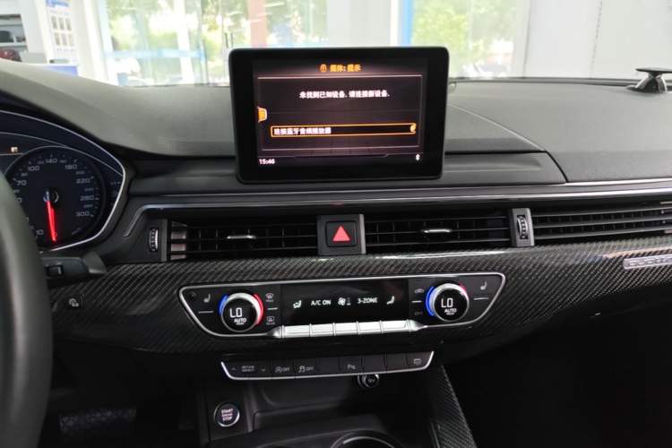 Used Audi A5 2017 Coupe 40 TFSI Fashion Model Audio And AC Panel