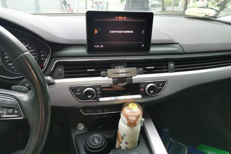 Used Audi A5 2017 Coupe 40 TFSI Fashion Model Audio And AC Panel