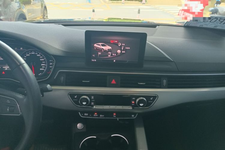 Used Audi A5 2017 Sportback 40 TFSI Fashion Model Audio And AC Panel