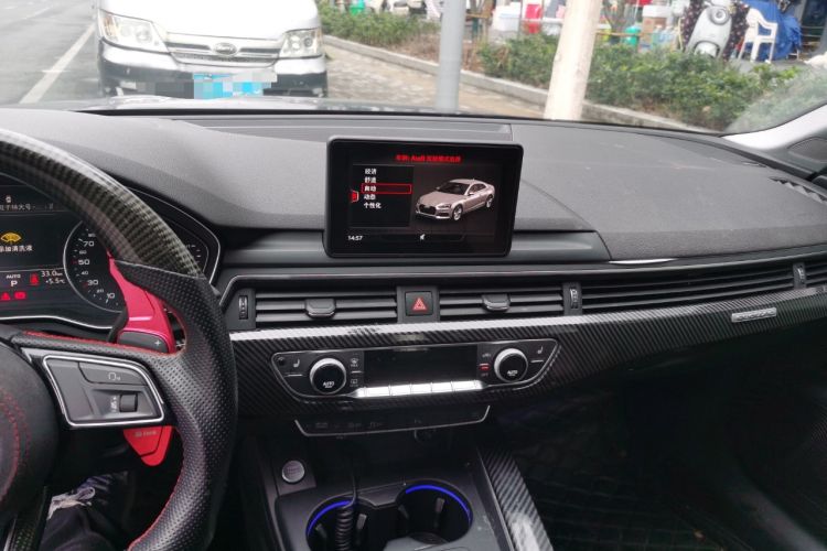 Used Audi A5 2017 Coupe 40 TFSI Fashion Model Audio And AC Panel