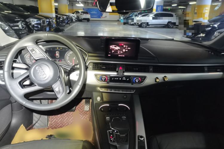 Used Audi A5 2017 Sportback 45 TFSI Fashion Model Center Console