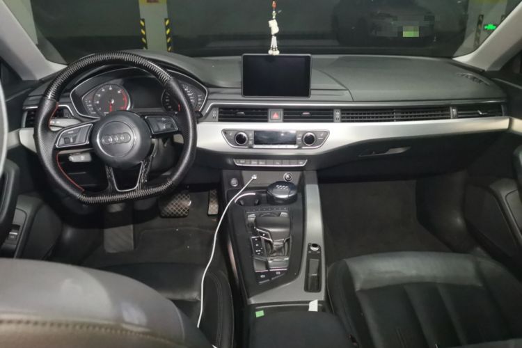 Used Audi A5 2017 Sportback 40 TFSI Fashion Model Center Console