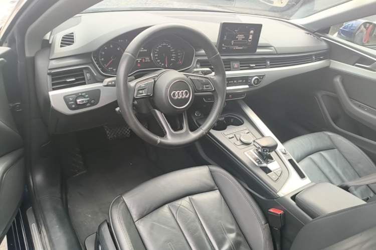 Used Audi A5 2017 Coupe 40 TFSI Fashion Model Center Console
