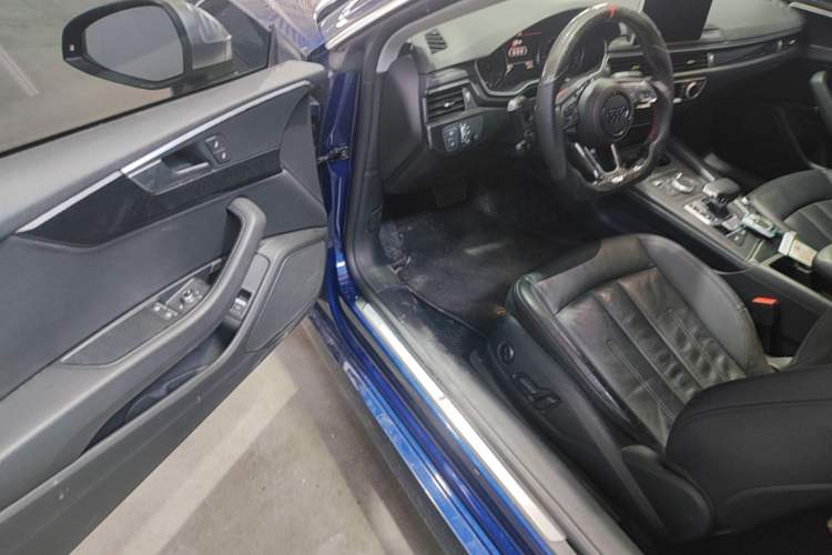 Used Audi A5 2017 Coupe 40 TFSI Fashion Model Driver Seat