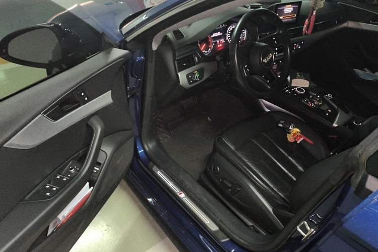 Used Audi A5 2017 Sportback 40 TFSI Fashion Model Driver Seat